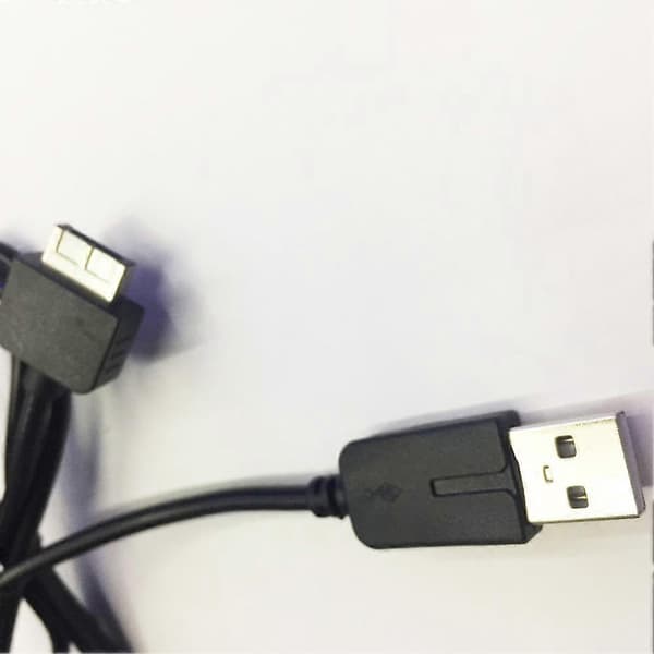 1,1 m/3,6 ft 2 i 1 USB-lade- og datatransmissionskabel til PS Vita PSV