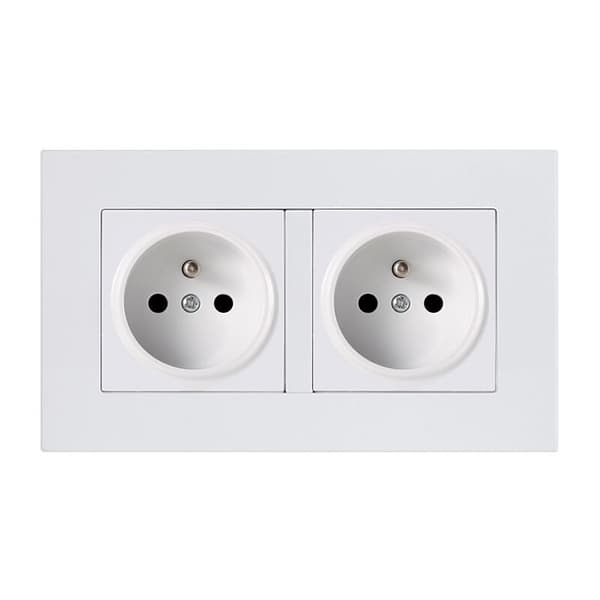 Dobbelt 2P+E 16A forudkablet stikkontakt, hvid