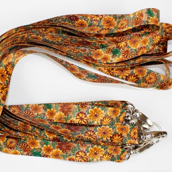 Lang snor folk Opole blomster høst brun