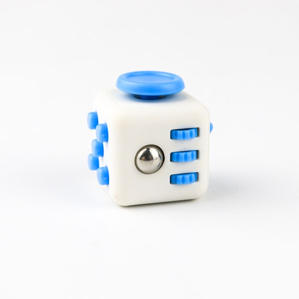 Fidget Cube -lelut stressin ja ahdistuksen lievittämiseen