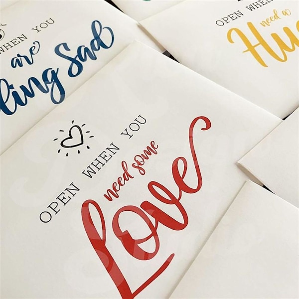 Avaa kun kirjekuoret yliopisto-opiskelijoille, 16 kpl romanttinen kaukosuhdelahja, värikkäitä avoimia kirjeitä jättämässä lahjoja