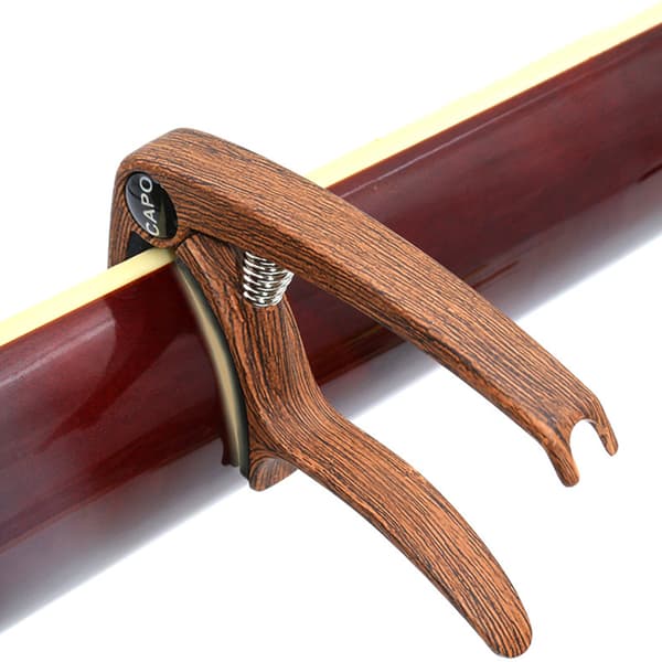 Gitar-capo i sinklegering for akustiske gitarer, mørk trefarge