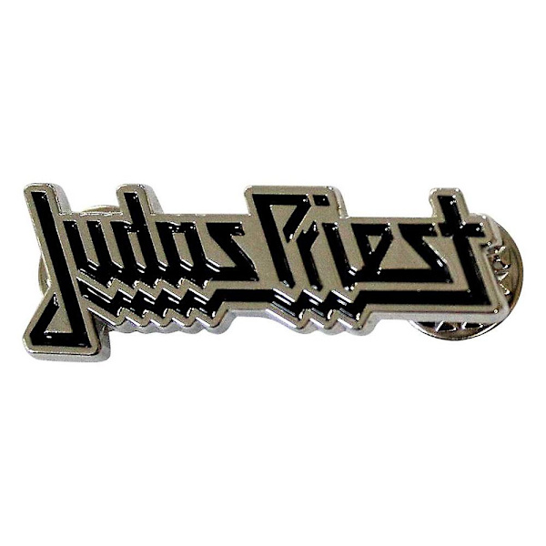 Judas Priest -bändin logolla varustettu pinssinappi