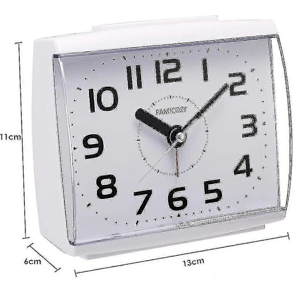 Analog väckarklocka för äldre, tyst utan tickande med snooze och bakgrundsbelysning, crescendo högt alarm, stora siffror för enkel läsning, batteridriven, vit