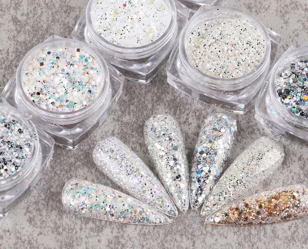 Nagelglitter, nageldekorationer