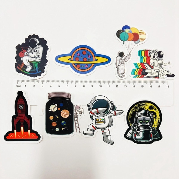 Klistermärken för Hydro Flask, 50 st Cute Space Explorer Astronaut Vin