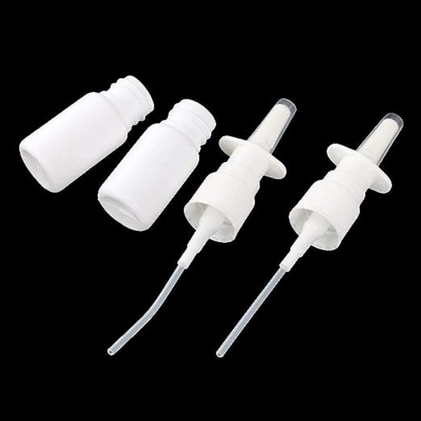 1 tom plastsprayflaska med vit kork 5ml
