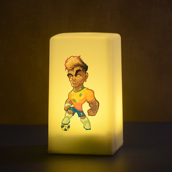 Fotbollsstjärna - Ronaldo Cartoon Hand Operated Desk Lamp Doll Foot