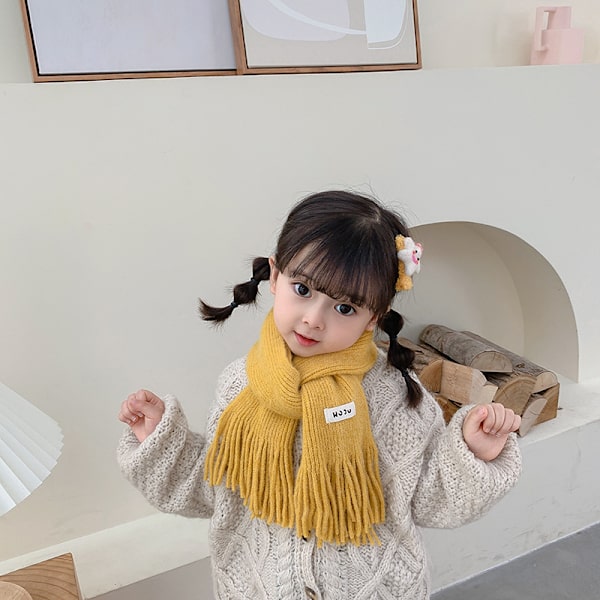 Enfärgad barnscarf höst och vinter baby lång tofs S