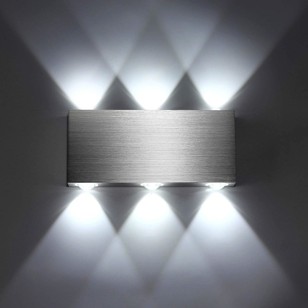 LED-seinävalaisin 6W sisäseinävalaisin Moderni neliö ylös alas alumiinia