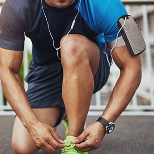 Gennemtænkt håndledstaske med stik til høretelefoner (Sport & Fitness) Musiknot Grå