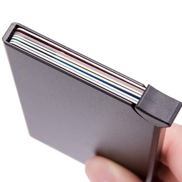 Stilren Smidig RFID-Skydd Korthållare Silver
