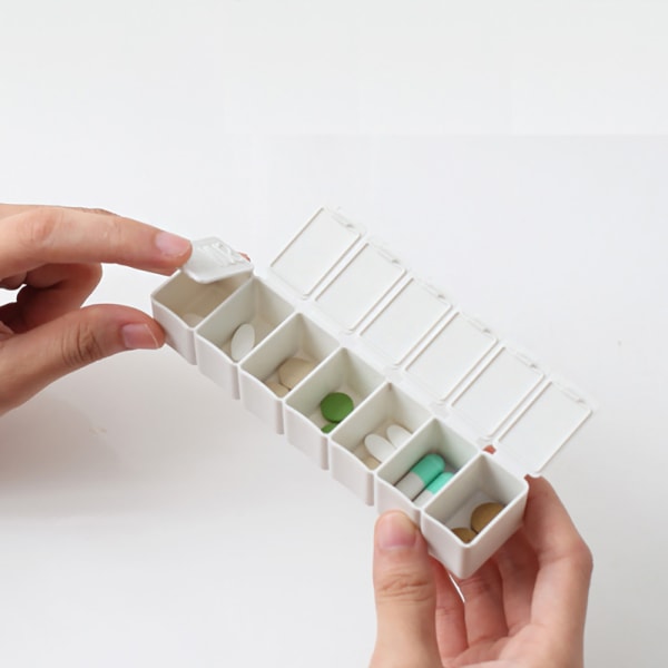 Praktisk medisindispenser med 7 rom (ukedispenser) Beige