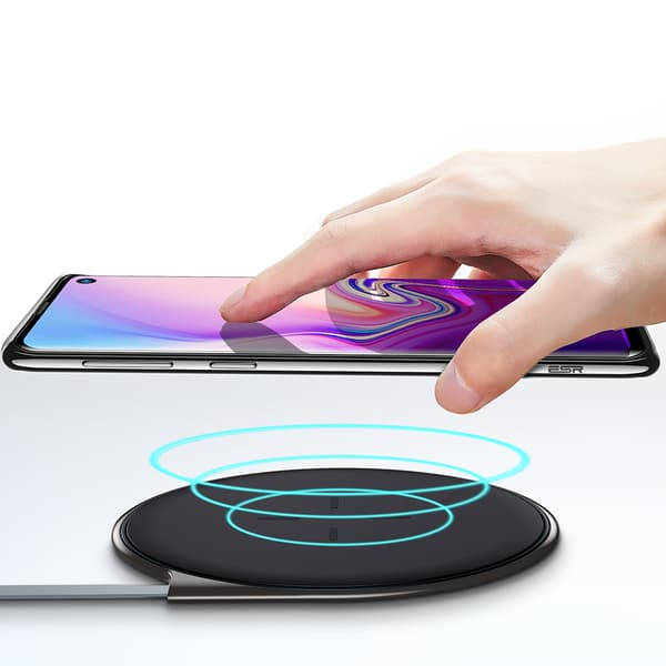 Samsung Galaxy S10E - Effektfullt St�td�mpande Silikonskal Guld