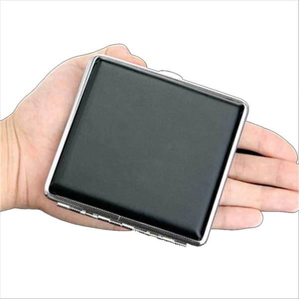 Holdbart Cigaret Etui i klassisk design Svart