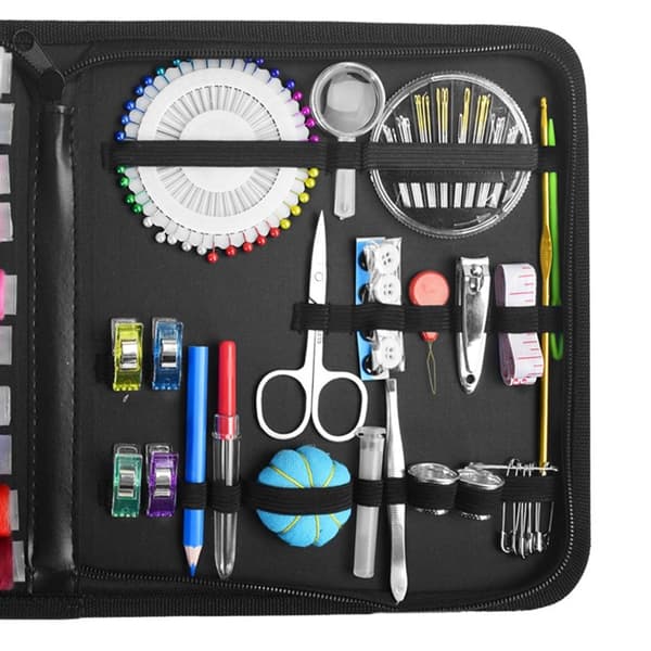 131 kpl Ompelutarvikkeet Ompelu DIY Kirjonta Käsityöt Neulalanka Sakset Setti Multicolor