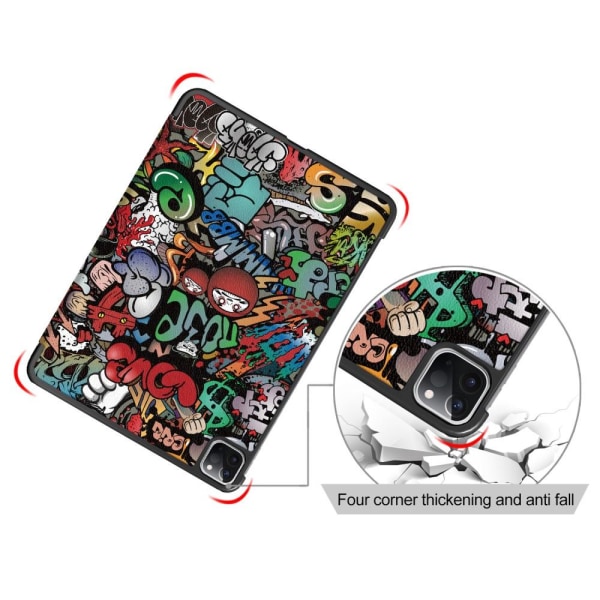 Apple iPad Pro 11 (2020) Slim fit tri-fold fodral - Graffiti Black