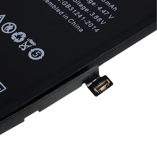 iPhone 13 Mini 3.88V 2406mAh ladattavalle Li - polymeeriakulle Black