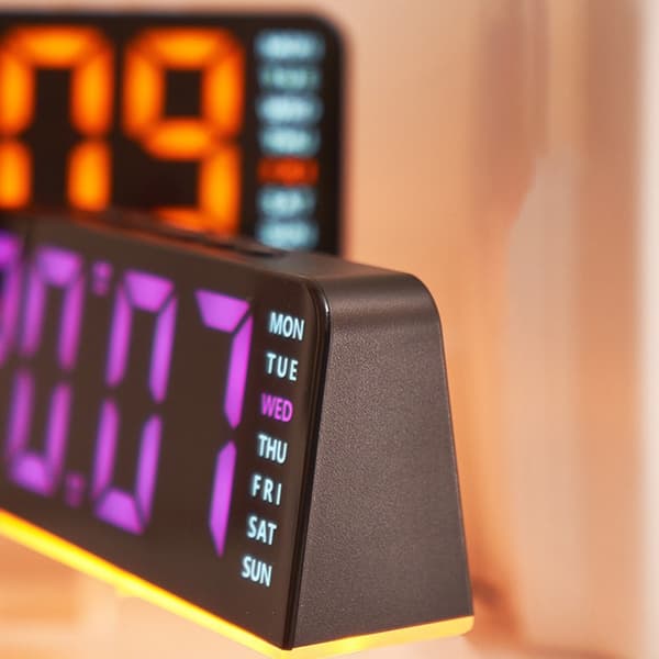 LED-klocka Digital Väckarklocka Stor Display Datum Temperatur Väckarklocka - Vit / Orange Ljus Orange