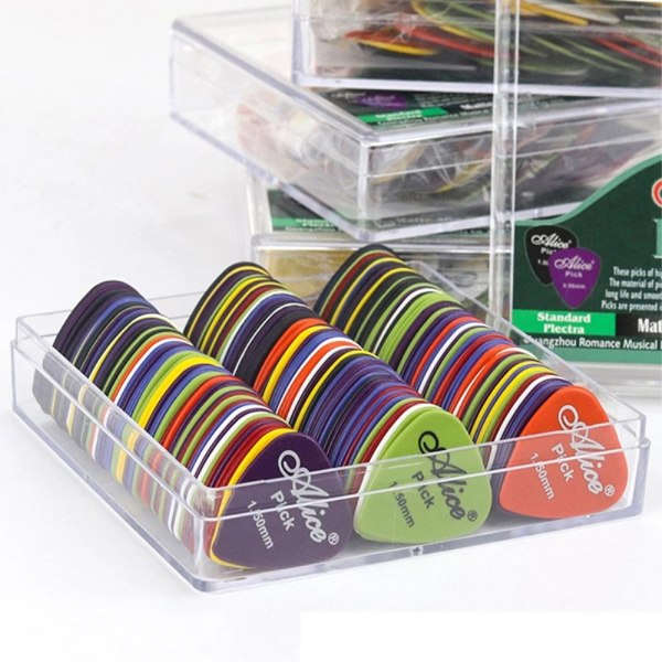 50 plektrum med boks for elektrisk & akustisk gitar Multicolor