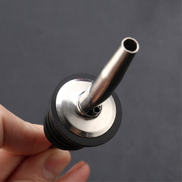Vinhällarmunstycke i rostfritt stål Vinflaskpropp Pourer Nozzle Silver