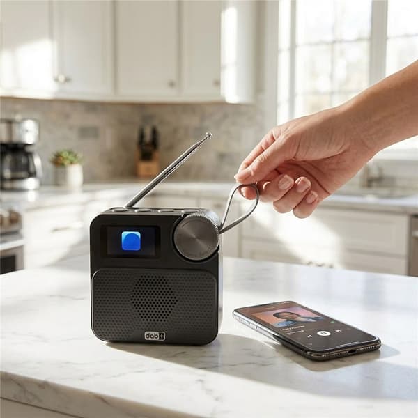 P2D 1,47 tommer Bluetooth-kompatibel bærbar DAB-radio med TF-kort MP3-afspiller Black