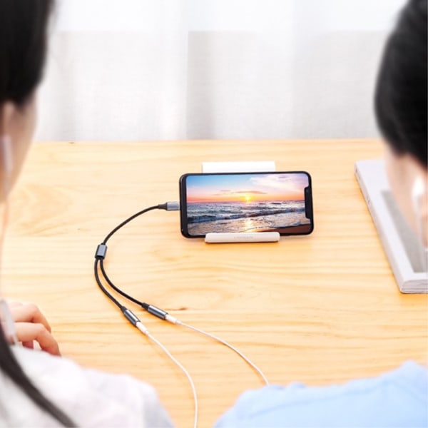 25 cm USB-C til 3,5 mm Audio Splitter Kabel Hovedtelefonadapter Black