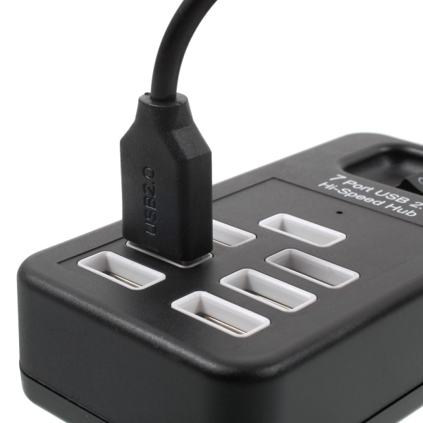 Kannettava 7-porttinen USB 2.0 keskitin 1m kaapelilla ja virtakytkimellä - musta Black