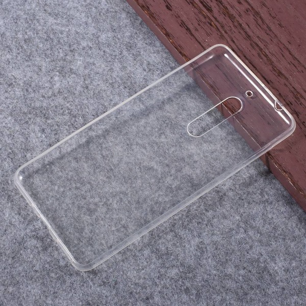 Läpinäkyvä pehmeä TPU- case Nokia 5:lle Transparent