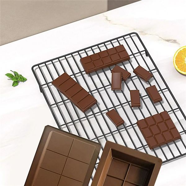 Rektangulär chokladform bakform med 10 håligheter i silikon Brun