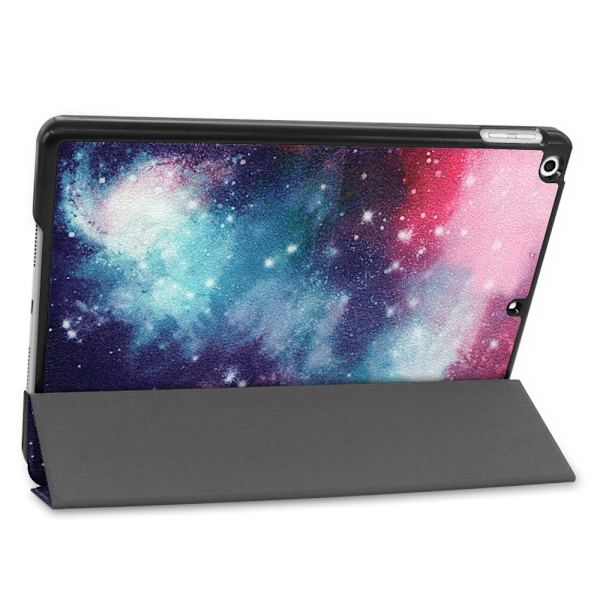 Apple iPad 10.2 Trefoldelig Slim Fit Deksel - Stjernehimmel Multicolor