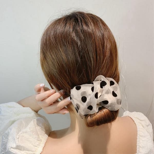 Hårknyttemaker for kvinner med blonde og polka dots Black