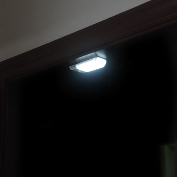 LED-infrapunaliiketunnistin yövalo magneettisella imulla White