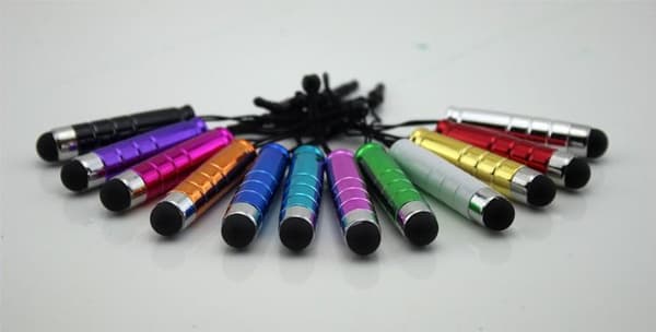 1 Liten Touchpenna - Surfplatta eller SmartPhone Musta Black