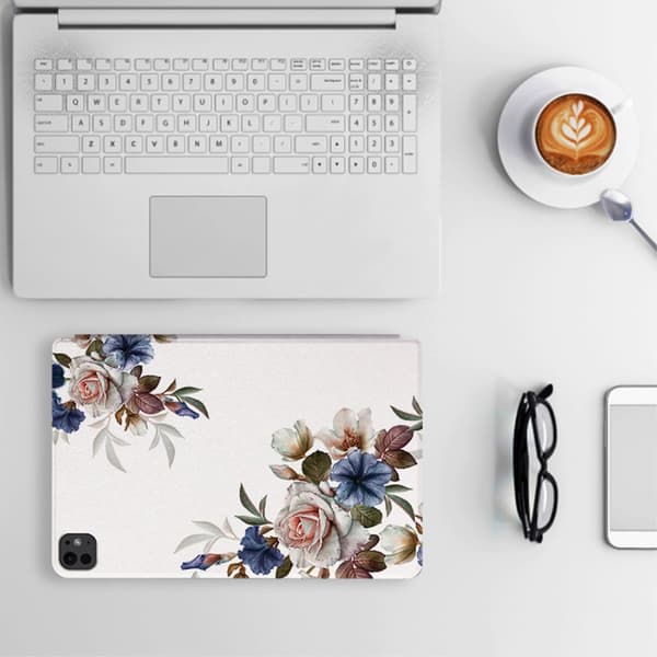 Til iPad Pro 11 (2024) Cover Flip Stativ Smart Tablet Cover - Black Flower Multicolor