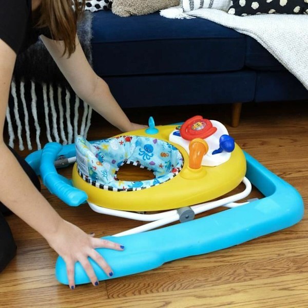 Aktivitetscentrum Baby Einstein Ocean Explorers Dive & Discover