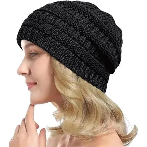 Varm stickad vintermössa med satin foder, kabelstickad mössa, tjock slouchy mössa för kvinnor, svart