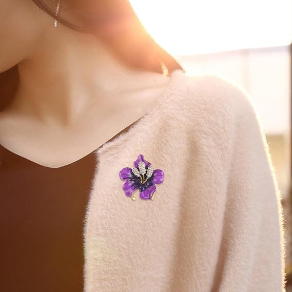 Lilla broche til kvinder, blomsterbroche med skabt krystal purple