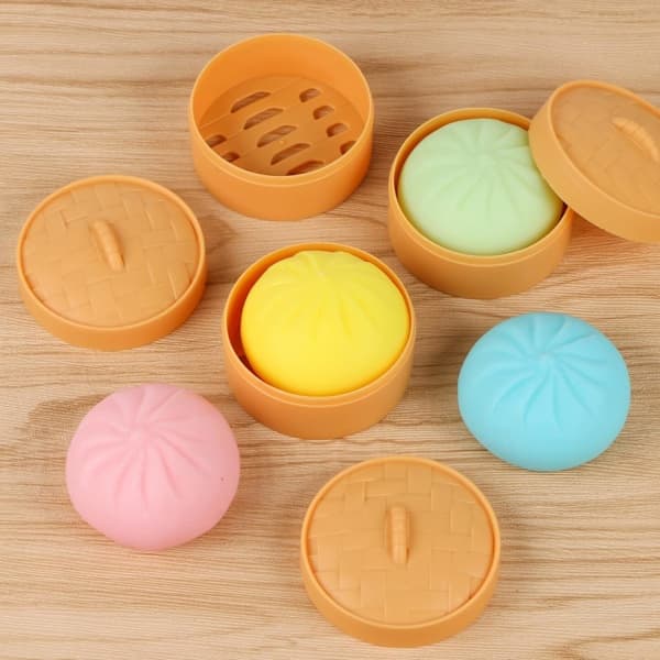 Färgglada Dumpling Stressbollar 4-pack, Mjuk Deg Kläm Fidget Leksak, Ångestlindrande Sensorisk Handleksak