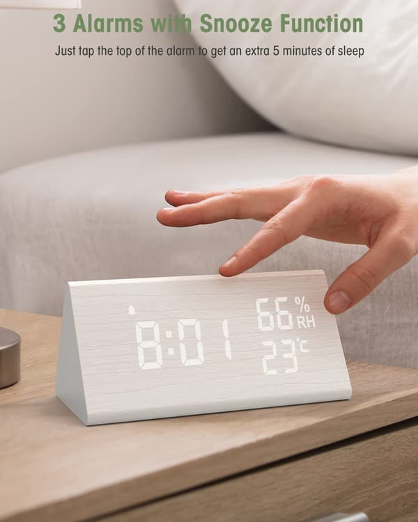 Digital väckarklocka i trä, digital klocka med snooze/datum/temperatur och luftfuktighet - Vit