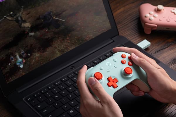 Trådløs controller til Windows PC og Android, med 1000Hz polling rate, Hall Effect joysticks og Hall Triggers, og omprogrammerbare L4/R4 bumpers (Mint)