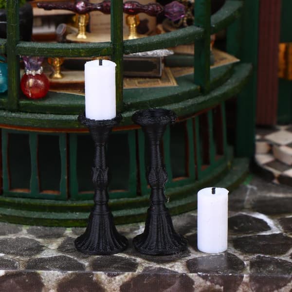 2 stk. miniature lysestagesæt med 2 lys dukkehuslys 1Set