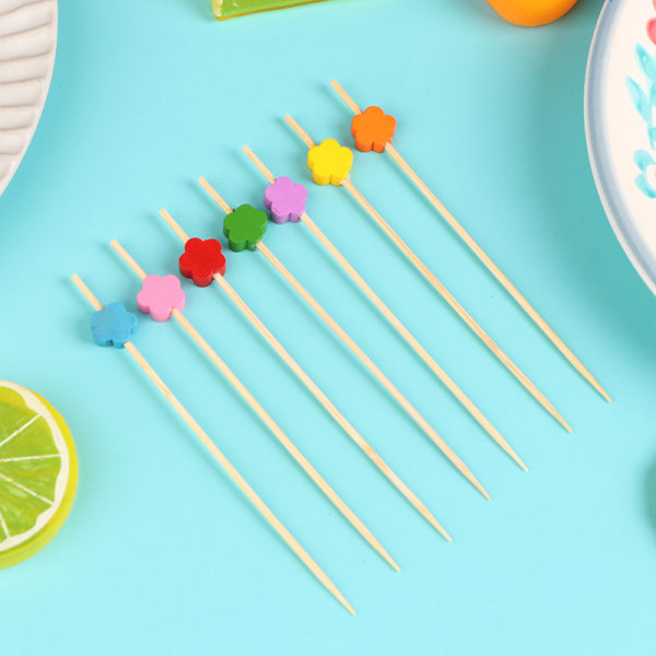 100 stk Plomme Bambusspyd Cocktailplukker Buffet Frukt Cupcake 1