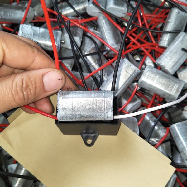 CBB61 450V 1UF -25UF Terminal Tak AC Fläktstartkondensator 4uf