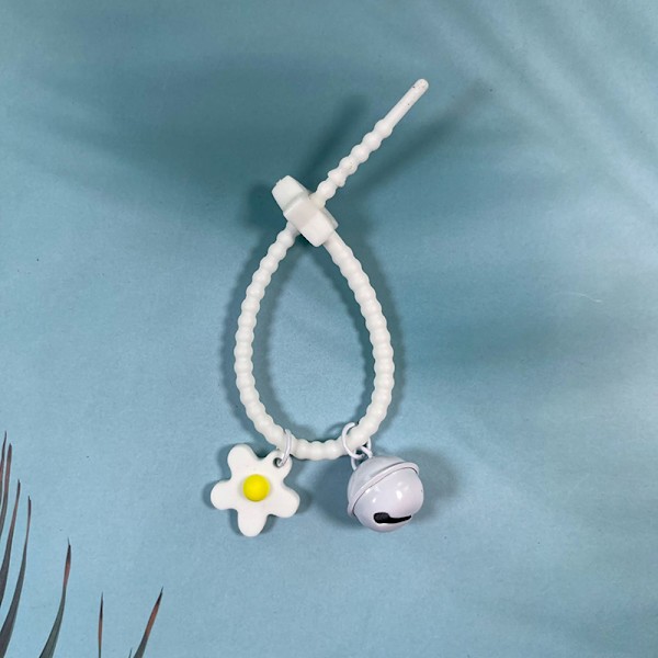 Candy Color Flowers Bell avaimenperä Silikageeli kukka avaimenperä laukku White