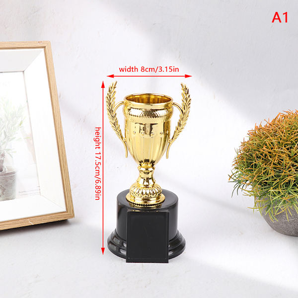 1 kpl Mini Plastic Award Trophy Children Winner Trophyt lapsille A1