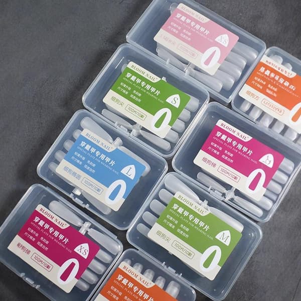 100 stk/boks Negletupper Lange Fine Matte Full Deksel Kiste Press O A8