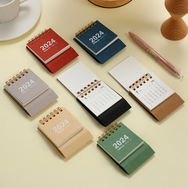 Simpelt ensfarvet 2024 Mini Skrivebord Papir Kalender Bærbart Bord A7