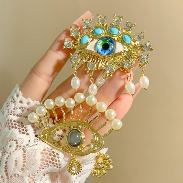 Luksuriøse Rhinestone Devil Eyes Brosjer for Kvinner Karakter Pins A2