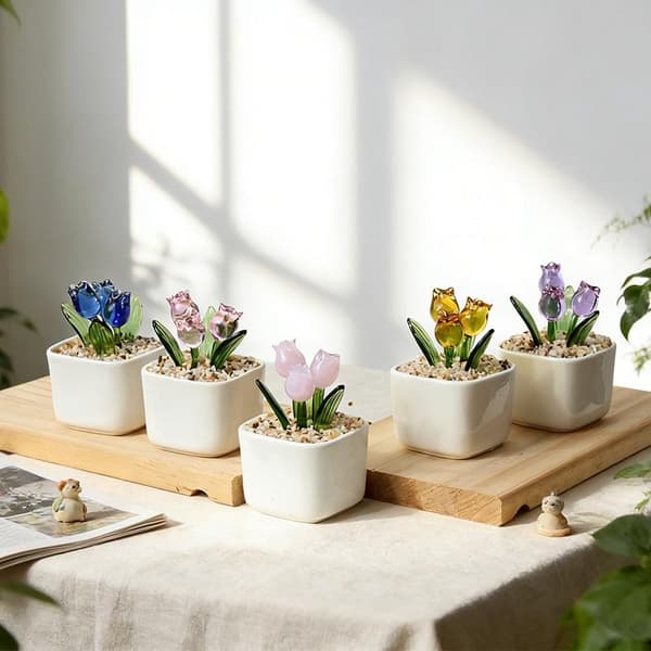 Magnetisk glassblomsterpotte med håndblåste glasstulipaner E